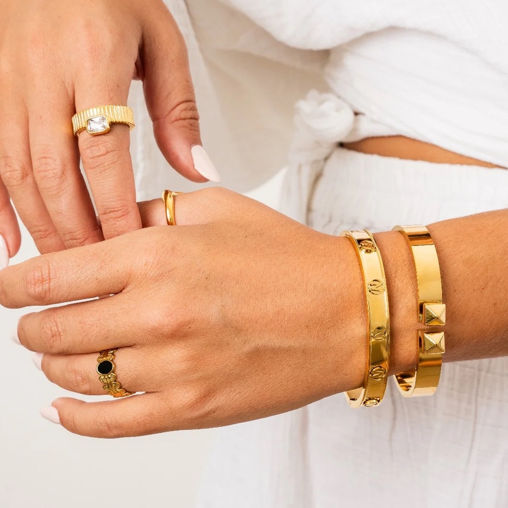 SAVANNAH RING- GOLD - Picture 3 of 5